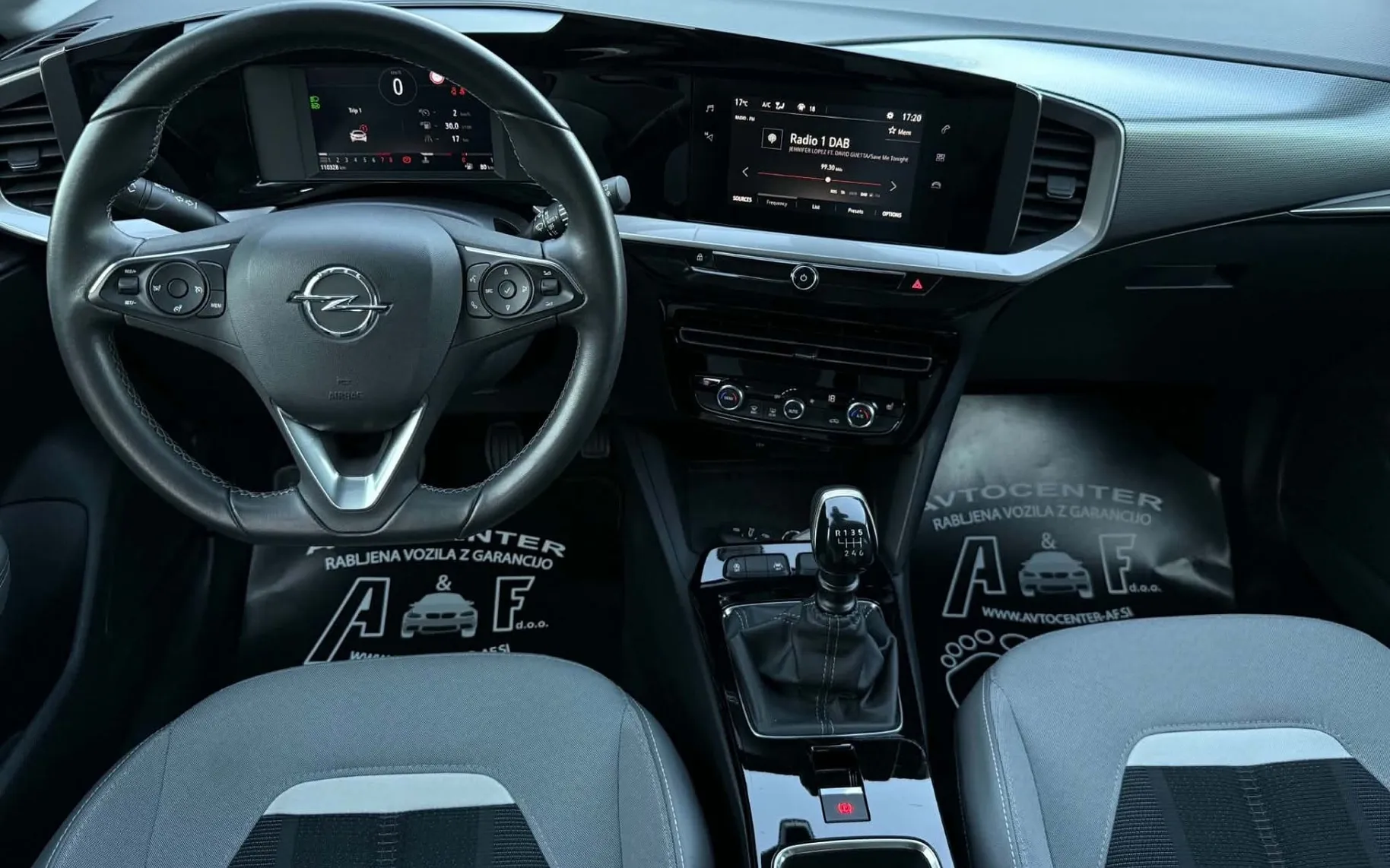 Notranja slika - Opel Mokka - 1.2-96kw-FUL LED-ACC-LIZING ZA TUJCE-KAMERA- - 11