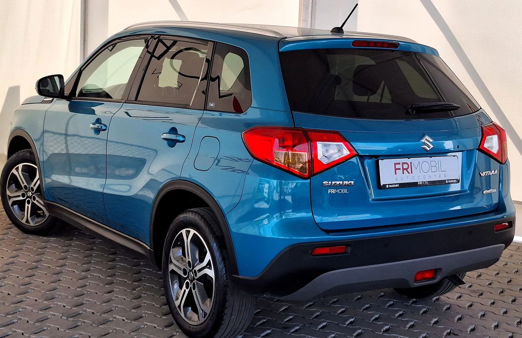 Zunanja slika - Suzuki Vitara - AllGrip 1.6 Elegance •KAMERA•NAVIGACIJA•SLO• - 4