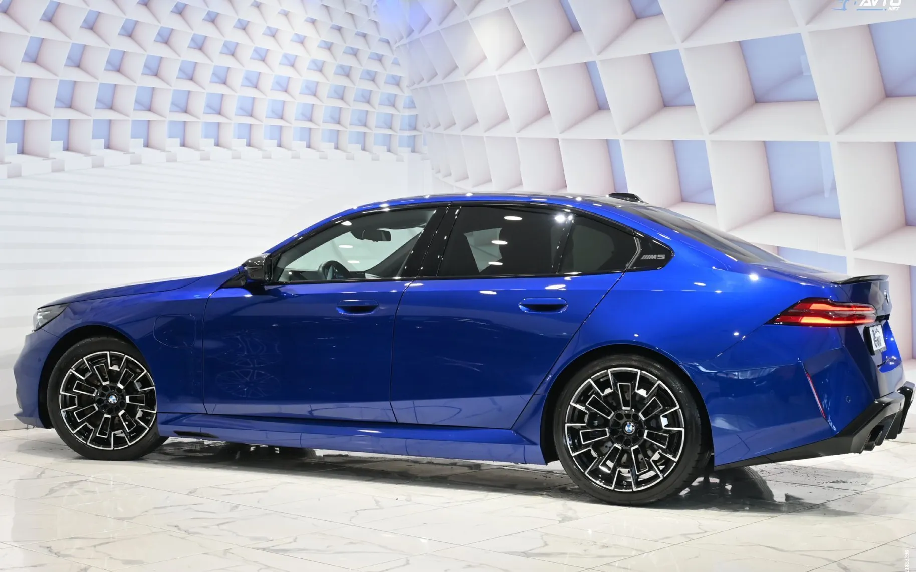 Zunanja slika - BMW Serija 5 - M5 AUT. - 7