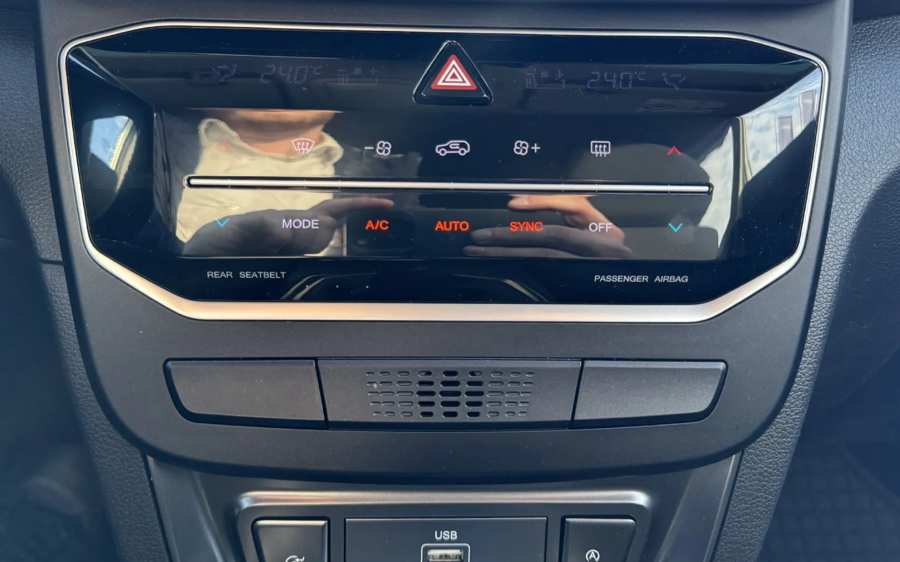 Zunanja slika - SsangYong Tivoli - 1.5 T-GDI Fresh 2WD A T - 8