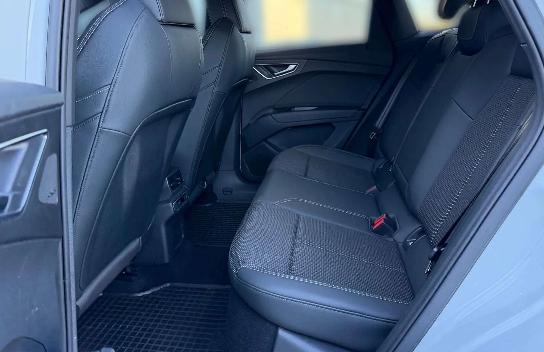 Zunanja slika - Audi Q4 Sportback e-tron - 40 e-tron - SUBVENCIJA- DDV - 11