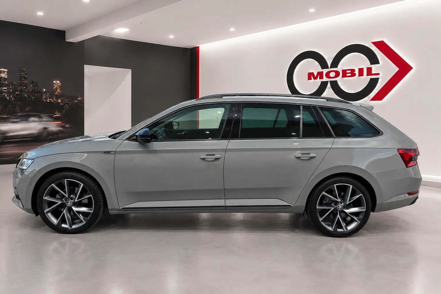 Notranja slika - Škoda Superb - Sportline 2.0 TDI DSG - Matrix.kamera.memory.DCC - 8
