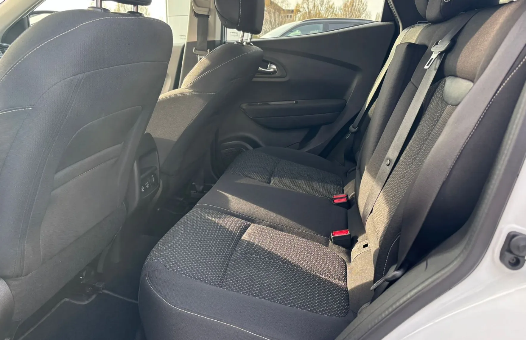 Zunanja slika - Renault Kadjar - 1.5 DCI EQUILIBRE EDC KAMERA-PDC-TEMPOMAT - 8