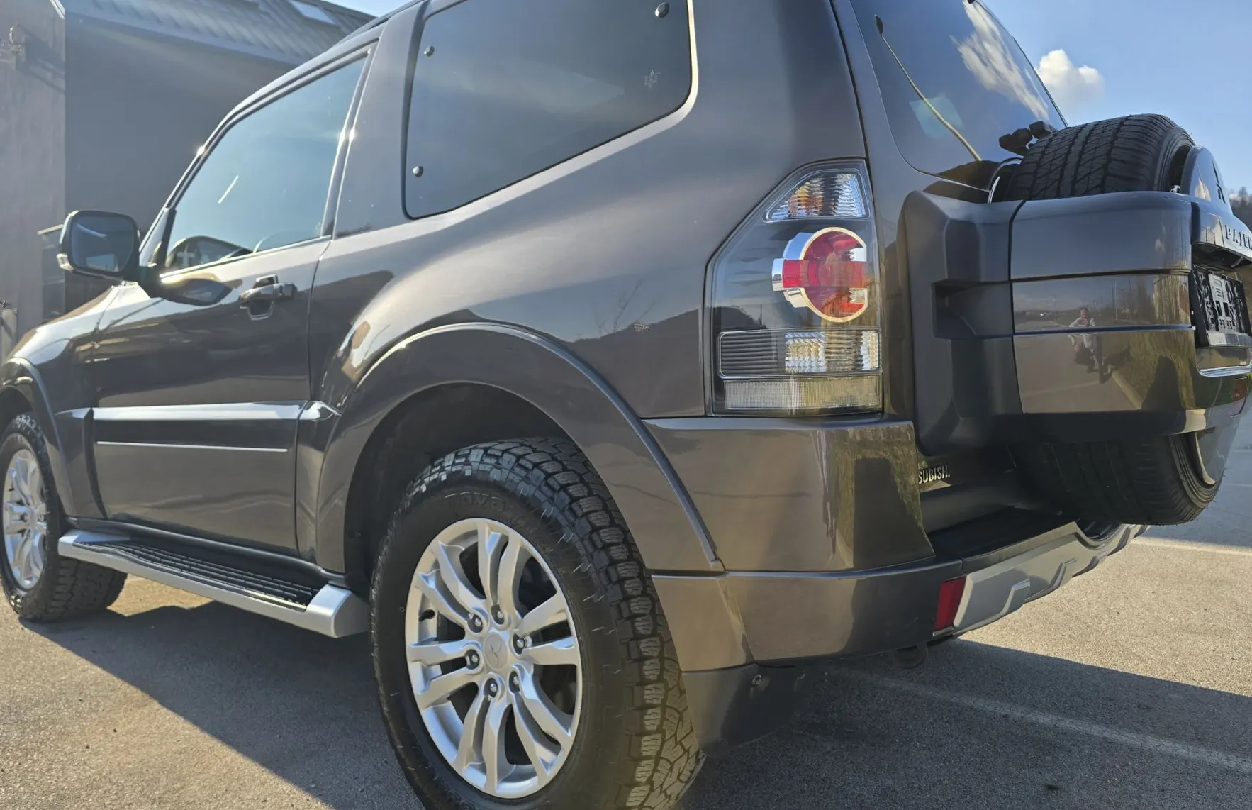 Zunanja slika - Mitsubishi Pajero - 3.2 DI-D A T 3 VRATA ODLIČEN - 6
