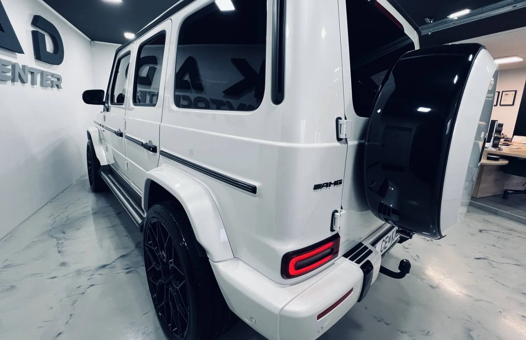 Zunanja slika - Mercedes-Benz G-Razred - G350d AMG G63 LOOK-KAMERA-ALU 23- - 4