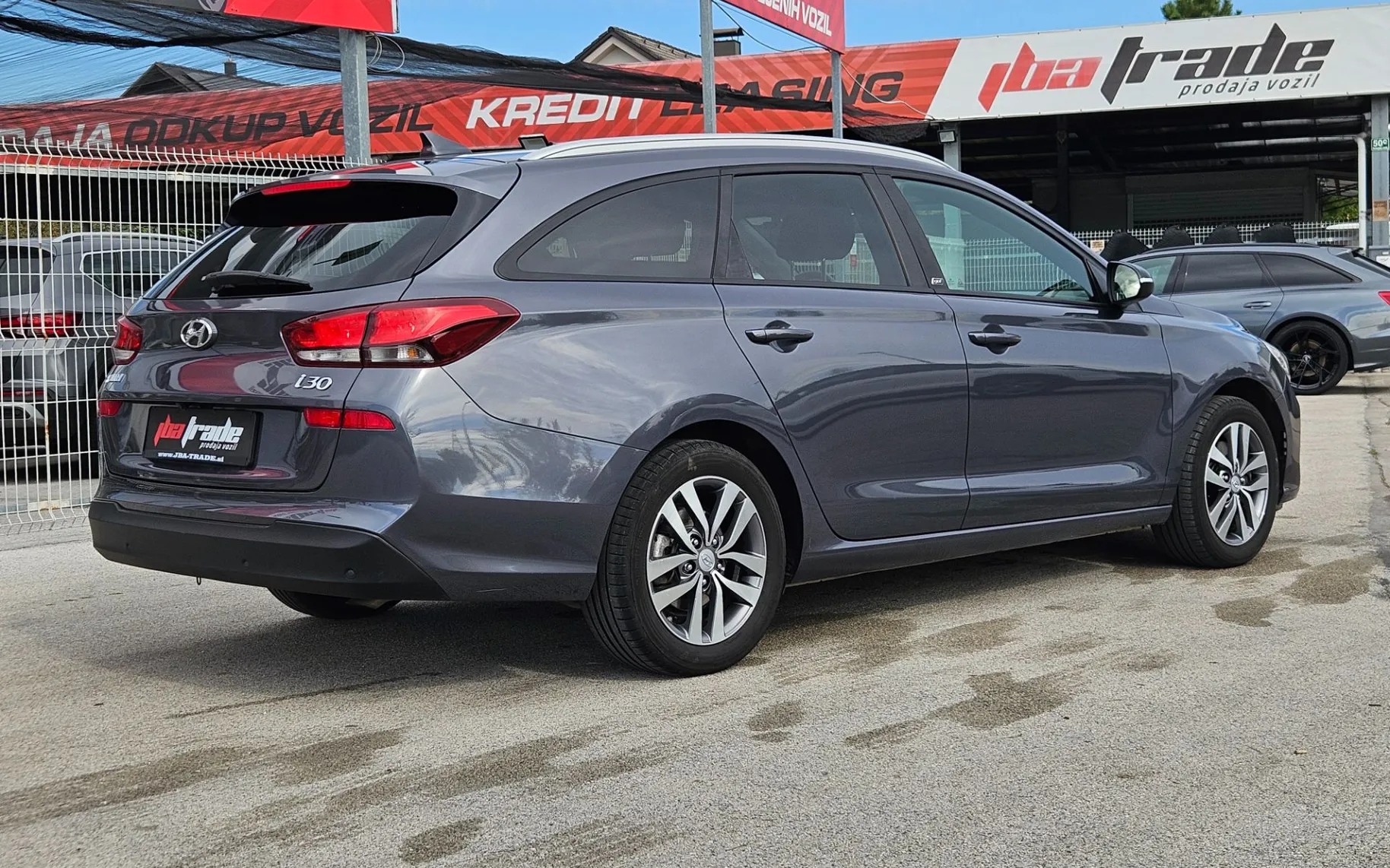 Zunanja slika - Hyundai i30 - 1.6 CRDi 110 Style, 1.LAST, SLOVENSKI - 3