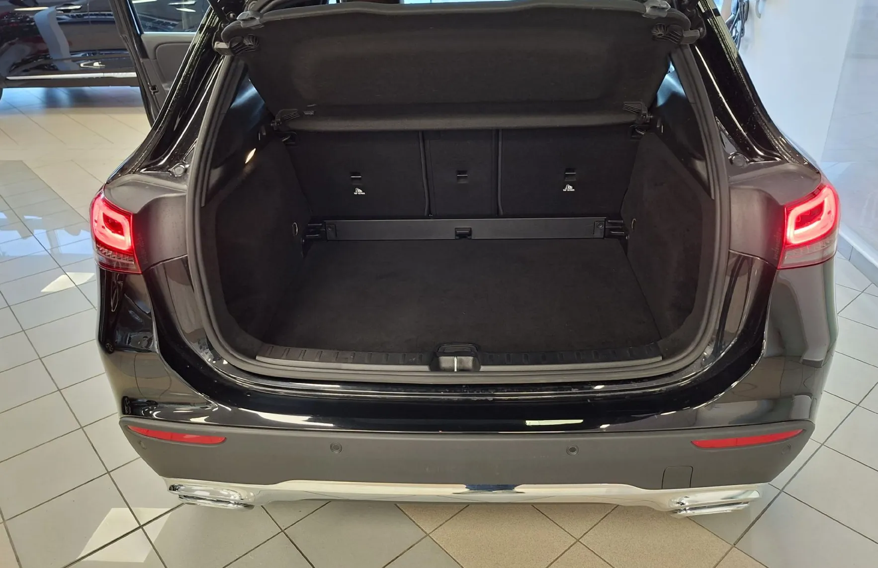 Zunanja slika - Mercedes-Benz GLA-Razred - GLA -DIESEL-LED-NAVI-KAMERA- LEANEASSIST- - 19