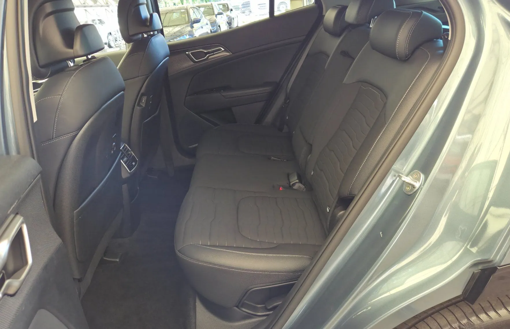 Zunanja slika - KIA Sportage - AWD 1.6 T-GDI PHEV 265 EX Style Avt. - 12