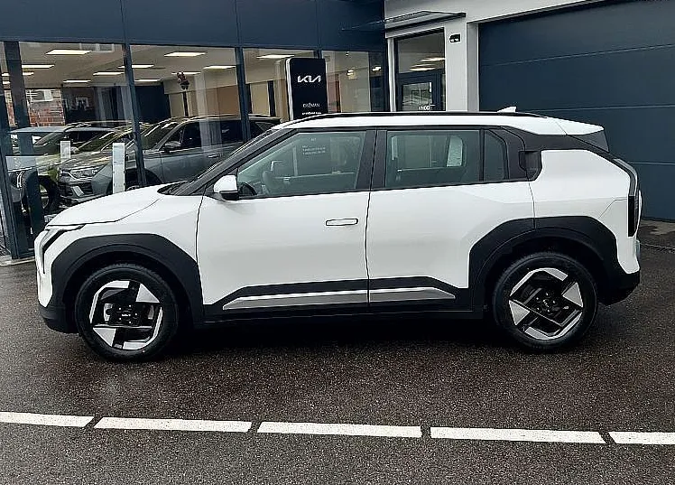 Zunanja slika - KIA EV3 - STAR 58.3 kWh baterija.doseg do 436km - 5