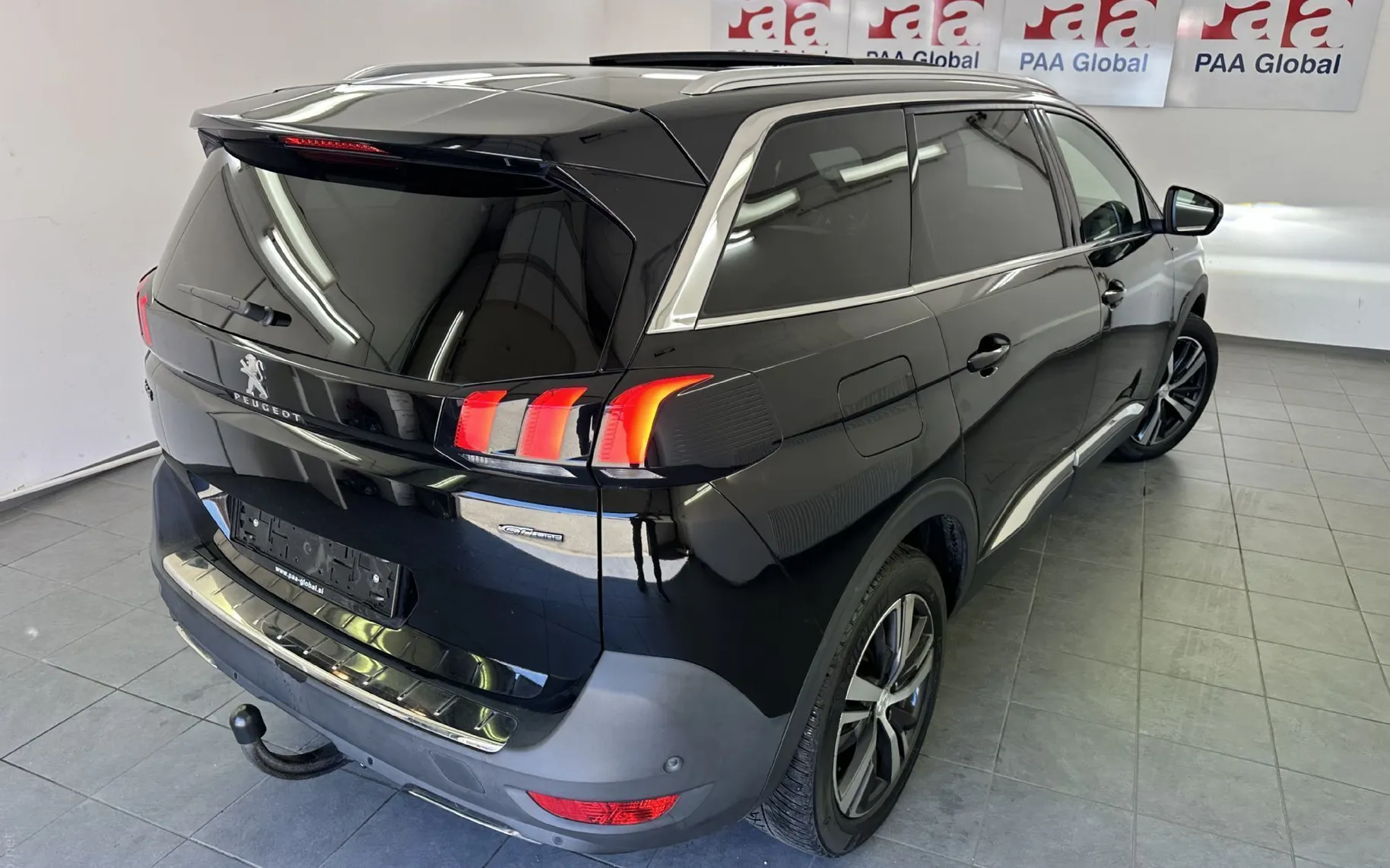 Zunanja slika - Peugeot 5008 - 1.2  96 KW.GT Line Avt..USNJE.NAVI.VELIKI SERVIS - 2