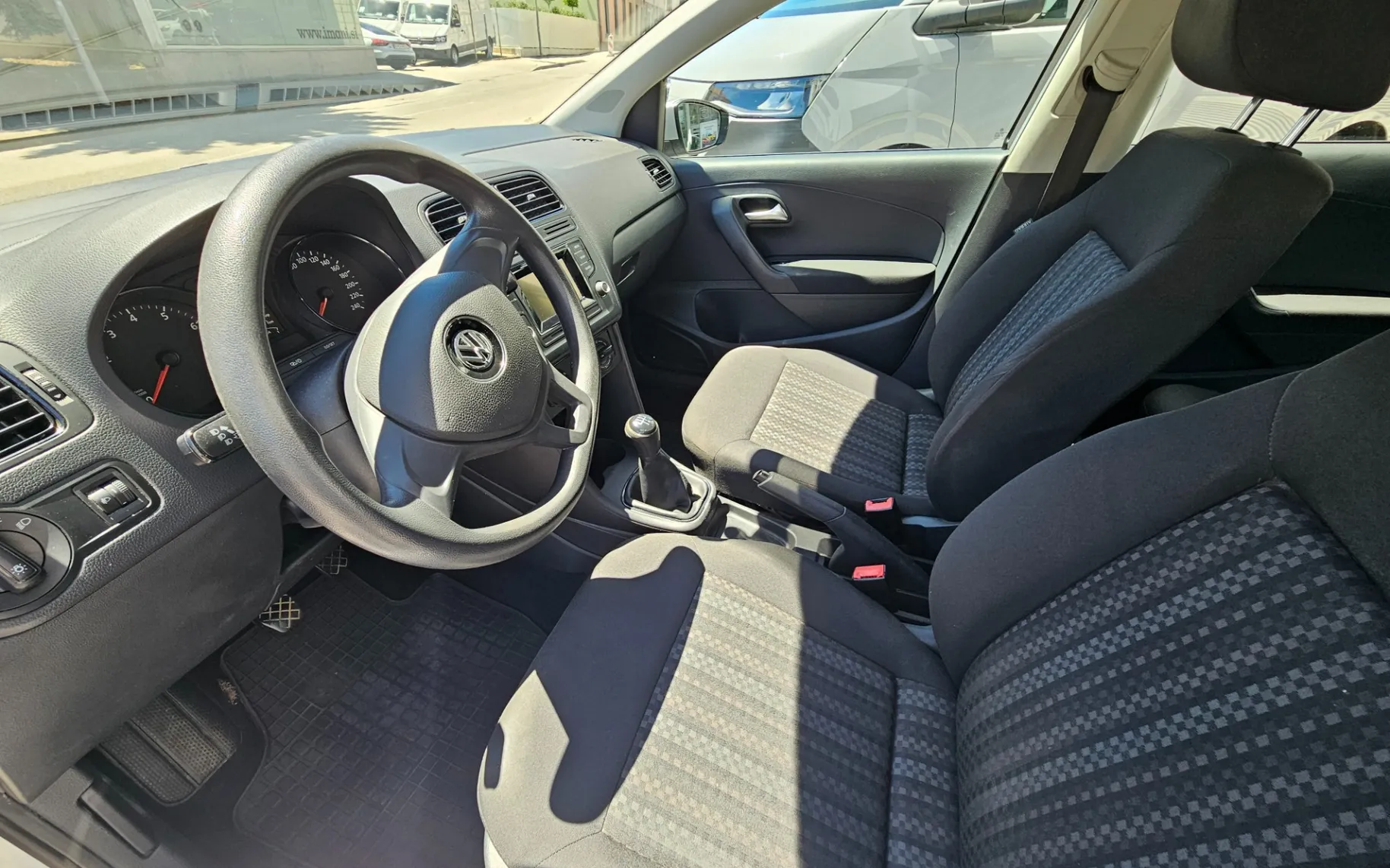 Zunanja slika - VW Polo - 1.2 TSI Trendline - 7