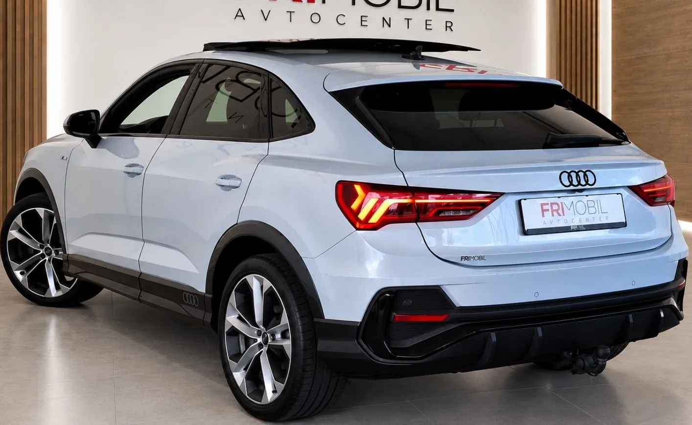 Zunanja slika - Audi Q3 - Sportback 35 TDI S line S tronic•PANO•KAM360•AMBIENT•VL.KLJU - 4