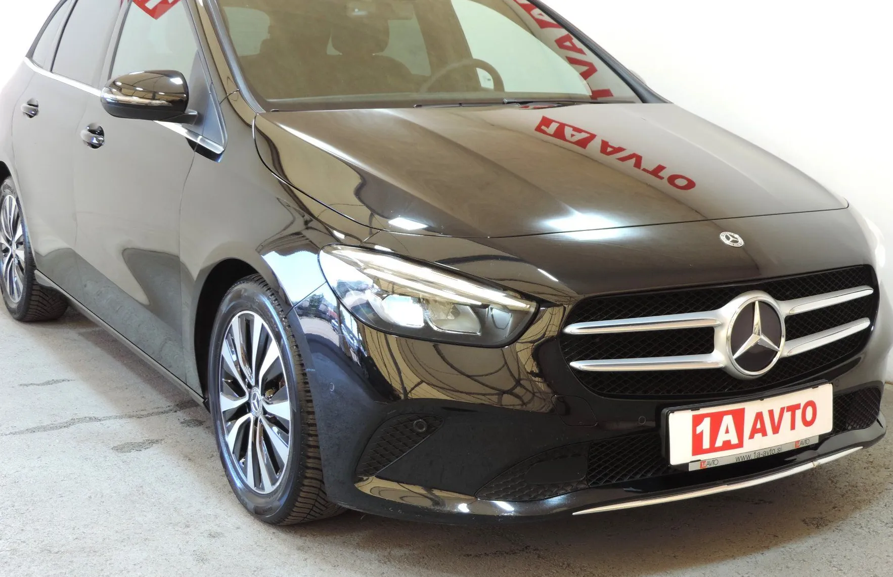 Zunanja slika - Mercedes-Benz B-Razred - B 180 d Avt. LED-KAMEERA-MRTVI KOT - 3