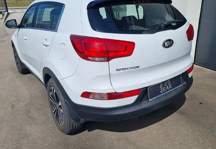 Zunanja slika - KIA Sportage - 2WD 1.6 Fun 1.LASTNIK. SERVISNA - 5