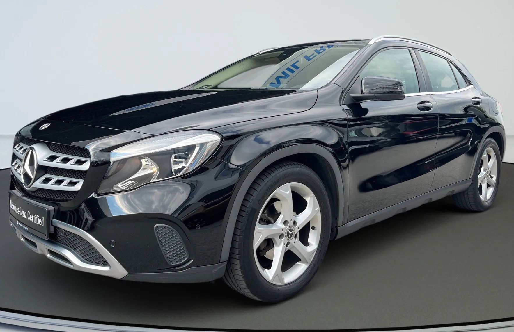 Zunanja slika - Mercedes-Benz GLA-Razred - GLA 180 Urban Avt. - 1