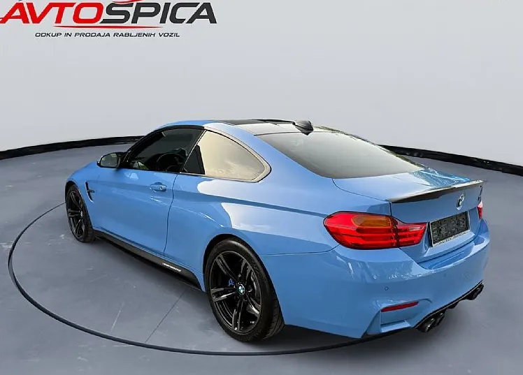 Zunanja slika - BMW M4 - Performance DKG -Akrapovic-Carbon-Slo- - 4