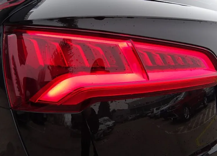 Zunanja slika - Audi Q5 - 40 TDI quattro S tronic 190KM - PANORAMA - 21col - - 18