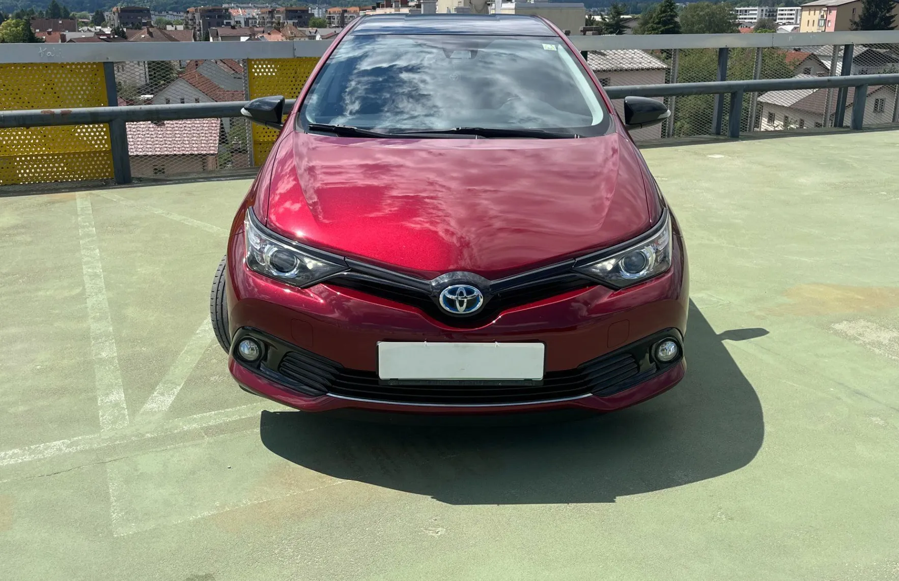 Zunanja slika - Toyota Auris - Hybrid 1.8 VVT-i Black Edition Avt. VZR. KAM. TEMP - 2