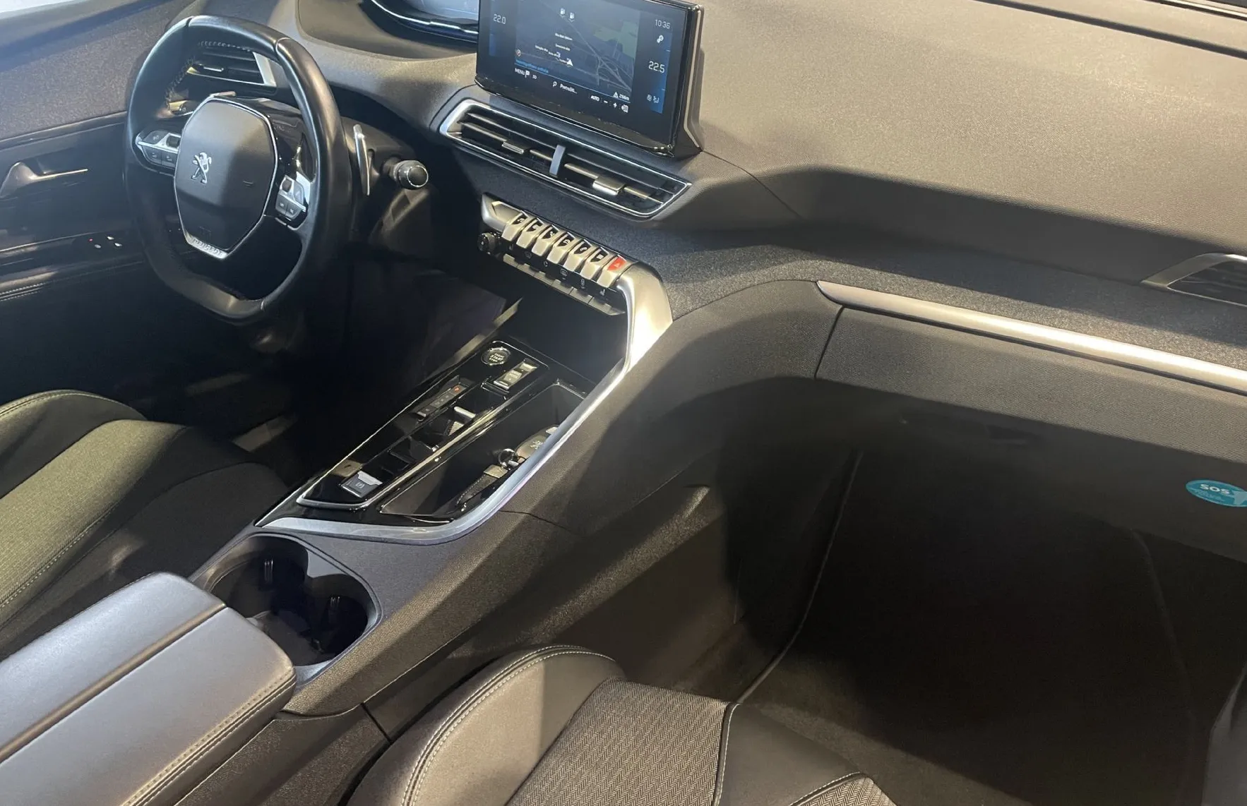 Zunanja slika - Peugeot 5008 - 7SEDEŽEV-VIRTUAL-NAVI-360KAM-LED-KEYLESS-ALU - 8