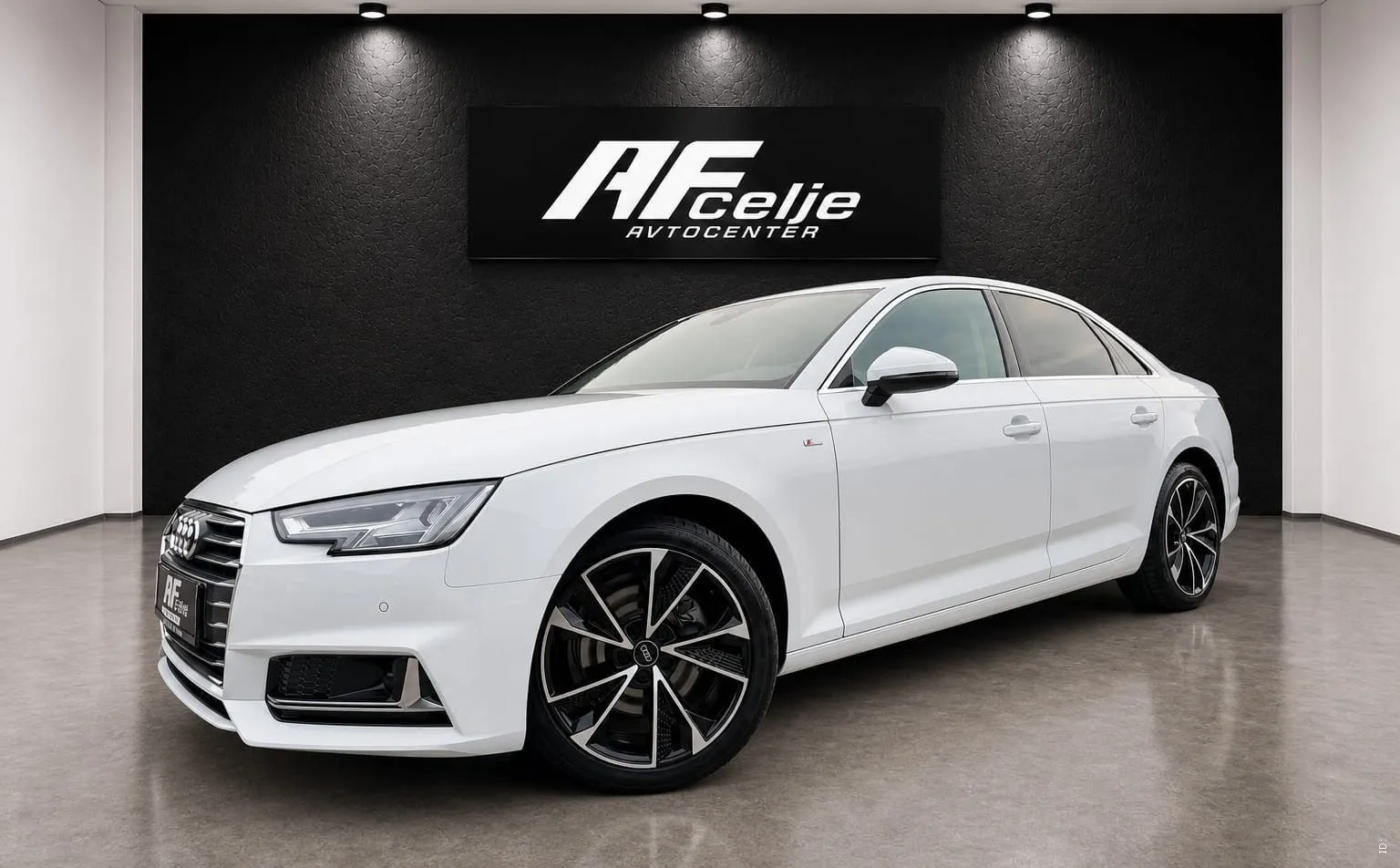 Zunanja slika - Audi A4 - 2.0 TDI-AUT-161.000km-S LINE-VIRTUAL-AMBINET-ACC- - 1