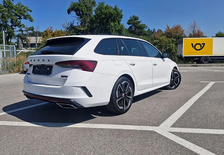 Zunanja slika - Škoda Octavia - Combi 2.0 TSI RS DSG - 3