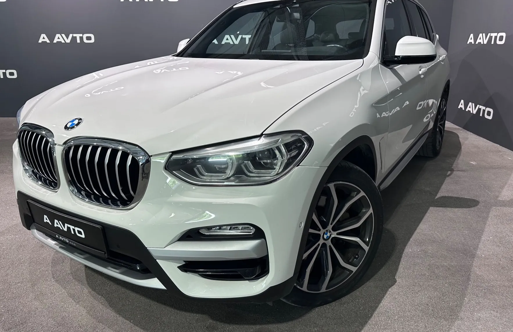 Zunanja slika - BMW X3 - serija : xDrive 30d xLine Avt. AD.LED-KAMERA-19COL-USNJE... - 1