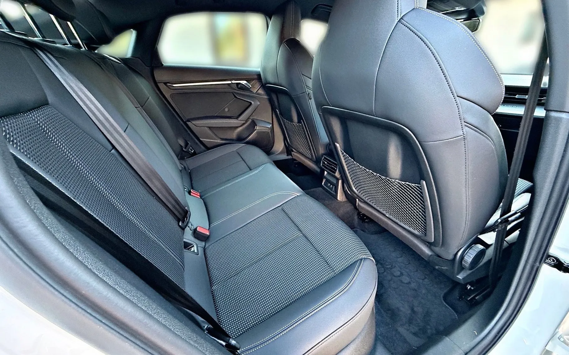 Notranja slika - Audi S3 - LIMUZINA•QUATTRO•TFSI•S TRONIC•MATIX•VIRTUAL•LED - 11