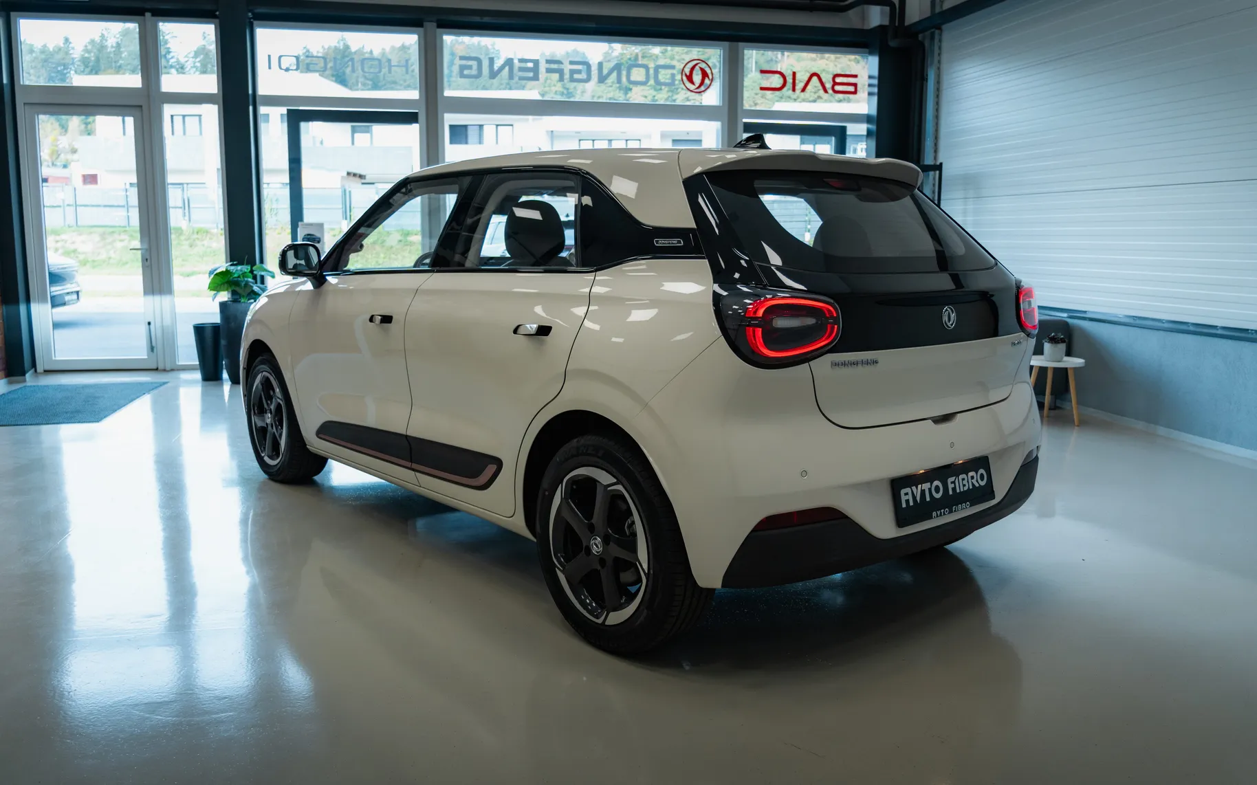 Zunanja slika - Dongfeng Box - box - 5