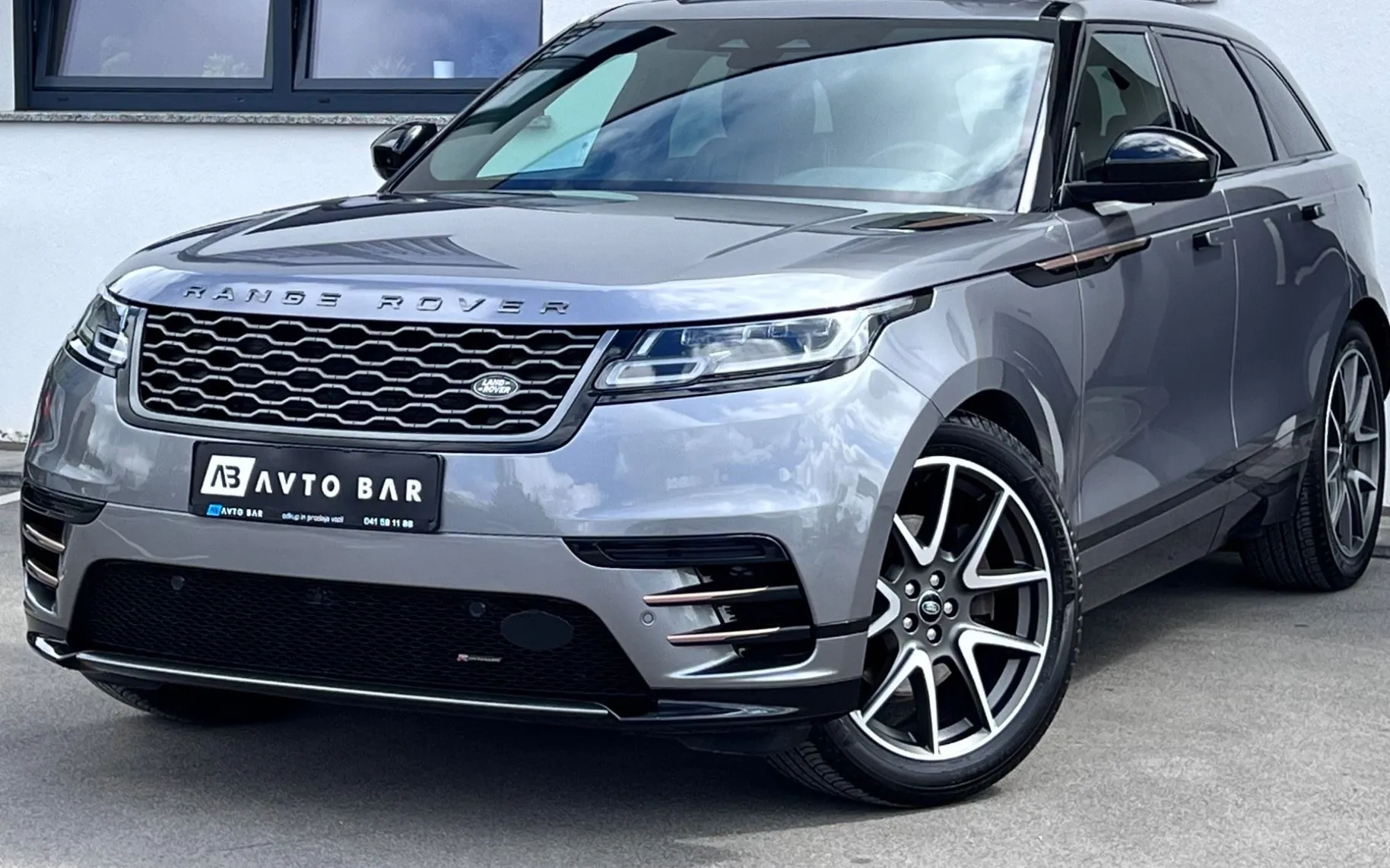 Zunanja slika - Land Rover Range Rover Velar - R-DYNAMIC+SLO+1.LAST+MATRIX+3D+ACC+AWD+HF-FI... - 1
