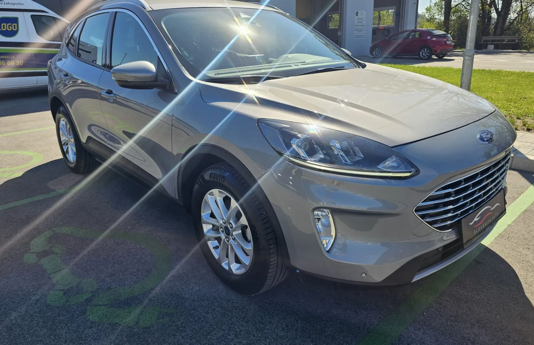 Zunanja slika - Ford Kuga - 2.0 TdCi 150 Titanium|FULED|ALU|2xPDC|NAVI|Multifu - 3