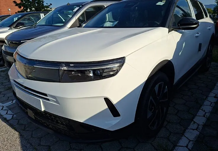 Zunanja slika - Opel Grandland - Elektro GS  73 kWh - 2