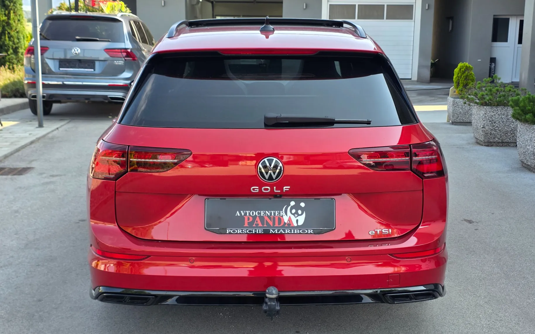 Zunanja slika - Volkswagen Golf - 1.5 TSI R-Line DSG - 8