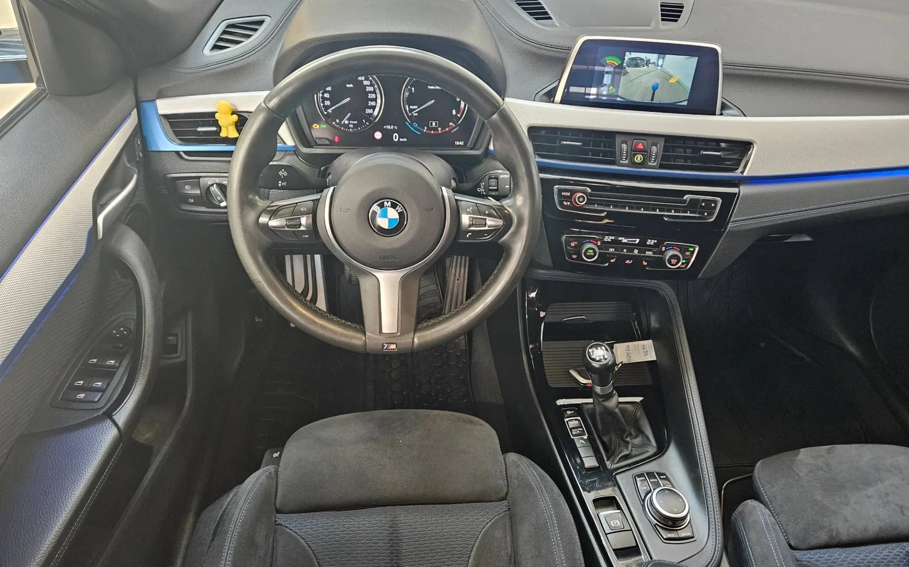 Notranja slika - BMW serija X2: - X2 sDrive18d M Sport... - 7