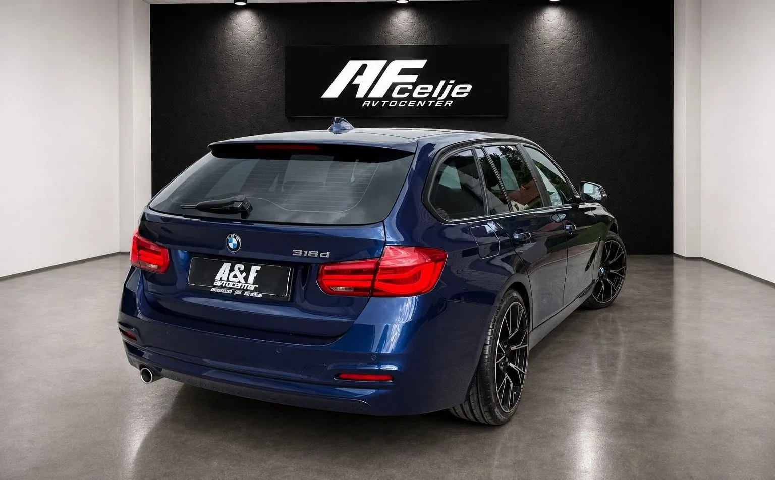 Zunanja slika - BMW serija 3 Touring: - 318d-AUT-NAVIGACIJA-PDC-LIZING ZA TUJCE-ODLIČEN- - 5
