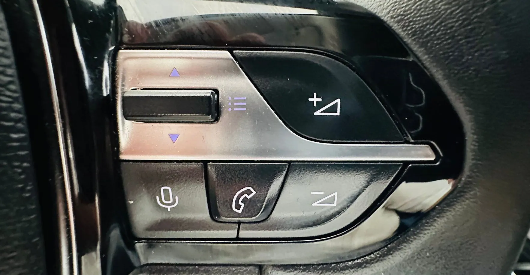 Zunanja slika - Peugeot 308 - 1.6 PHEV 133 KW  Pack Avt.NAVI.43.OOO KM - 15