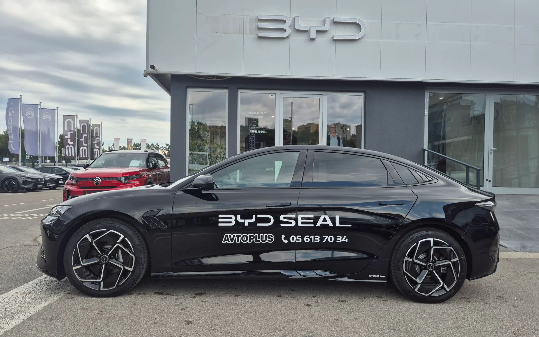 Zunanja slika - BYD SEAL - EXCELLENCE AWD 82.5 kWh 390kW - doseg 520km 3.8s - 2