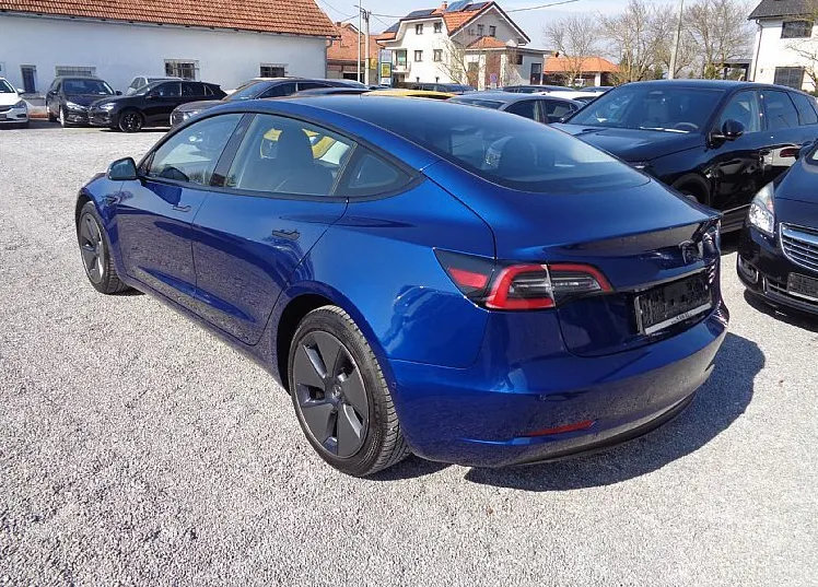 Zunanja slika - Tesla Model 3 - SR - KOT NOVA - MODEL 2022 - DDV IZKAZAN - 4