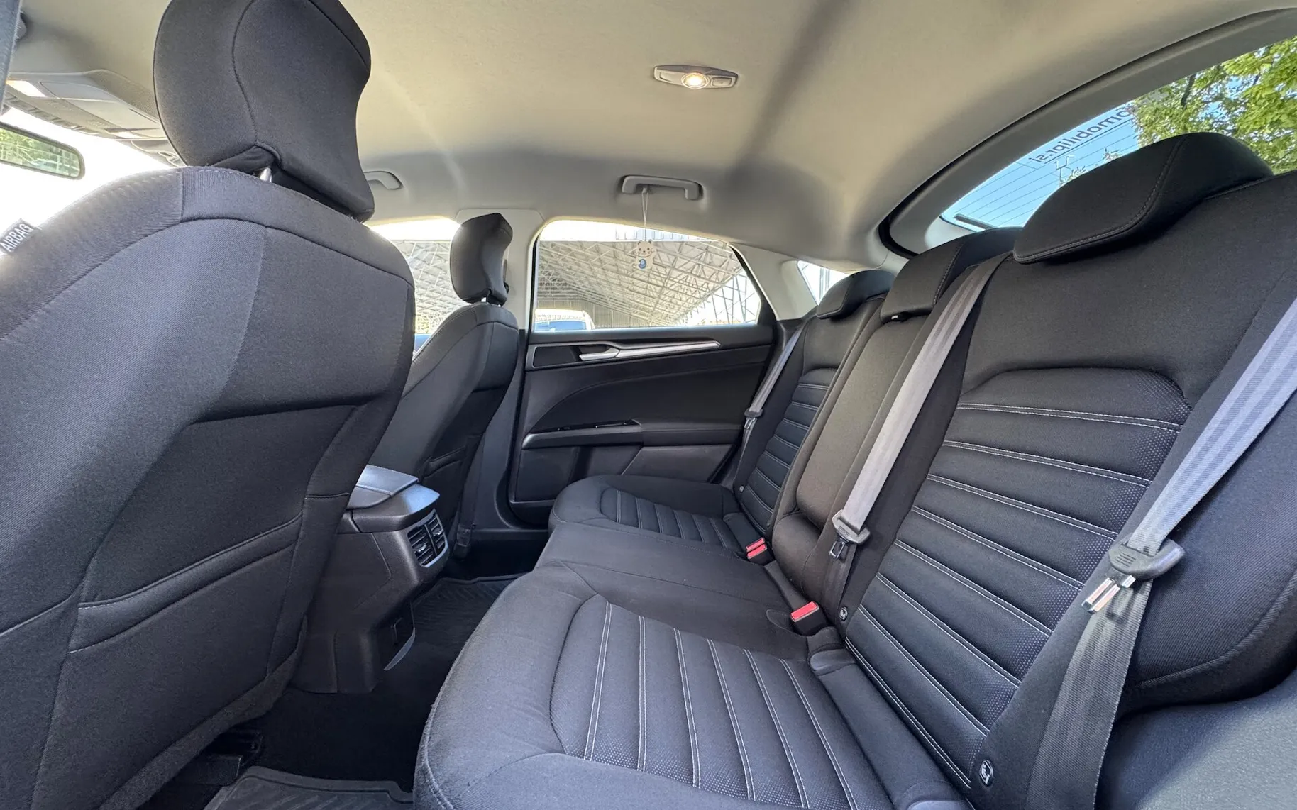 Zunanja slika - Ford Mondeo - 1.5 EcoBoost TREND 1.LASTNIK SLO NAKUP NA OBROKE - 9