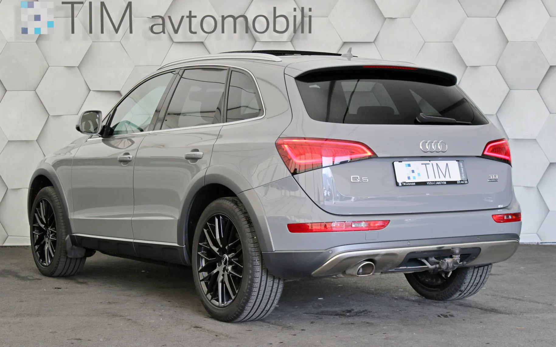 Zunanja slika - Audi Q5 - Offroad 2.0 TDI Quattro S-Tronic 191KM - 4