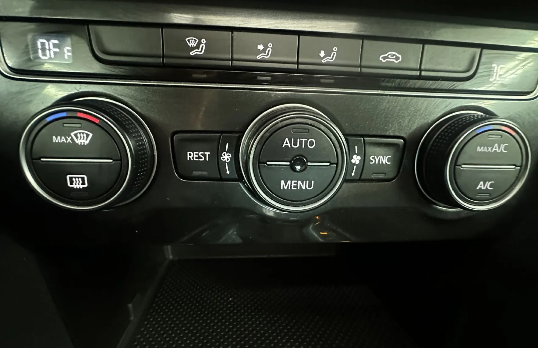 Zunanja slika - Volkswagen Tiguan - 1.5 TSI ACT BMT R-Line DSG.Highline 110kW.KAMERA - 14