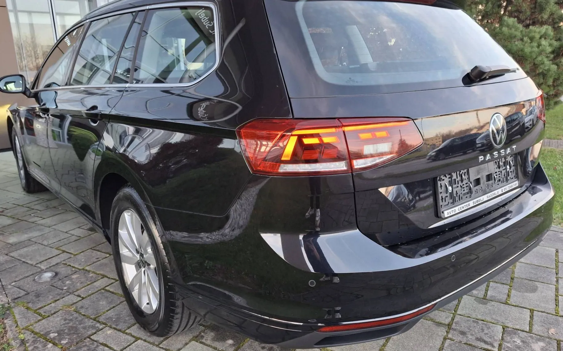 Zunanja slika - VW Passat - 1.5 TSI BMT Elegance avt. 110kW DECEMBRSKA AKCIJA. - 6