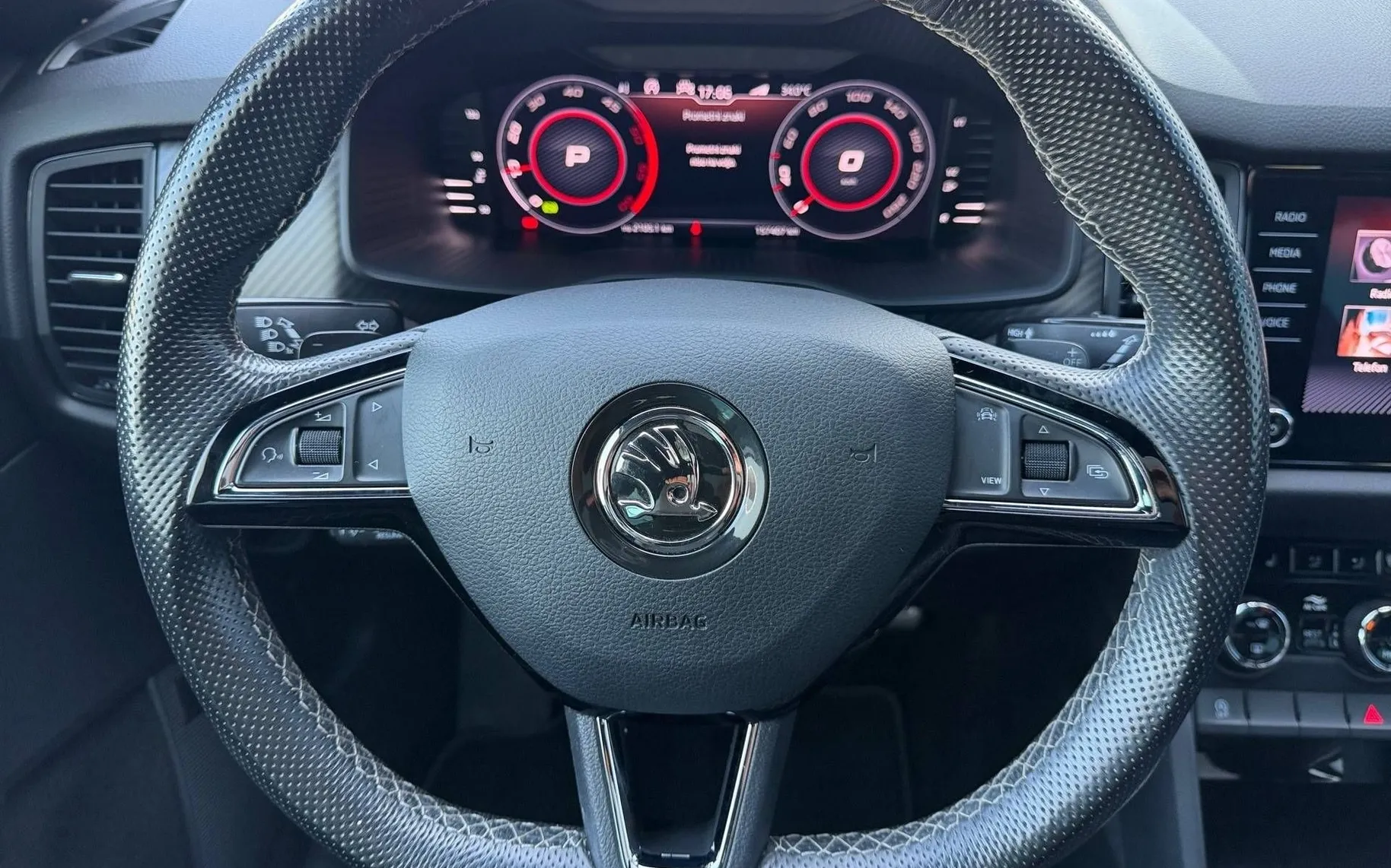 Notranja slika - Škoda Kodiaq - 2.0 TDI Sportline DSG - 9