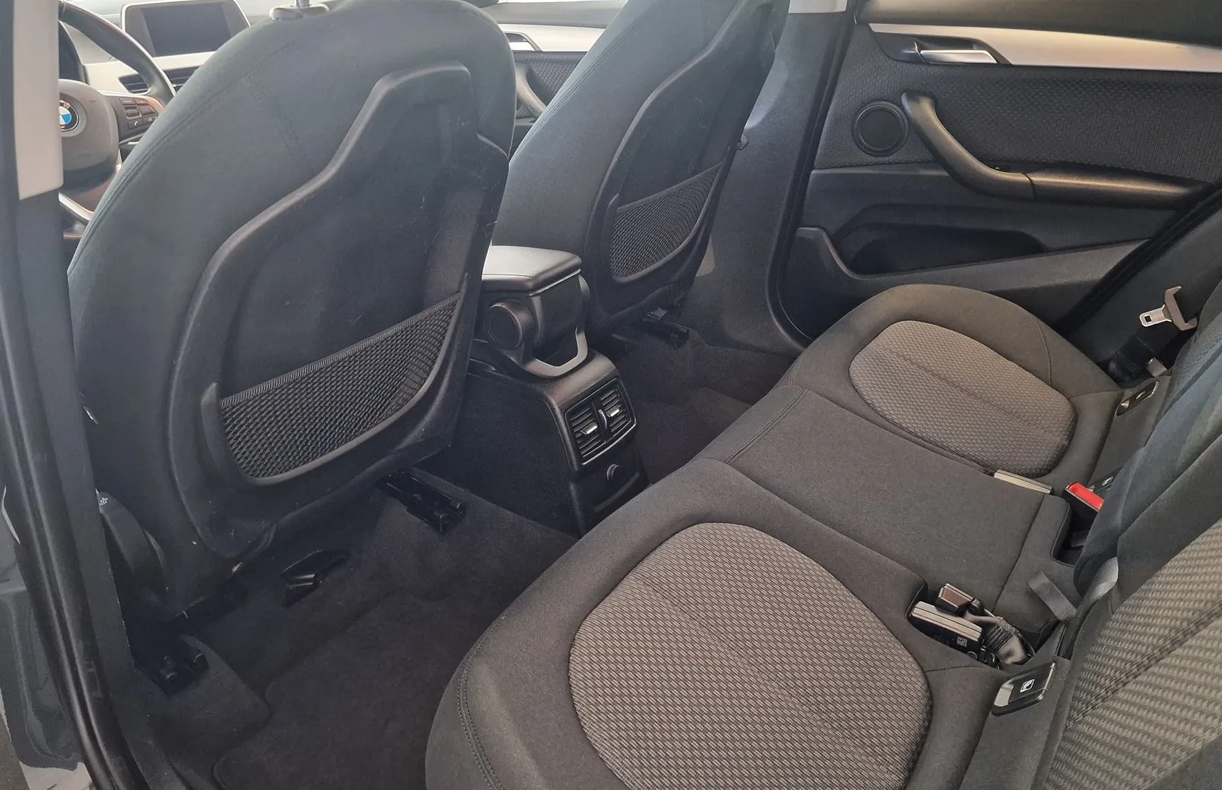 Zunanja slika - BMW X1 - serija :  sDrive18d KLJUKA|PDC|NAVI|FRONT ASSIST|TEMPOMAT - 10