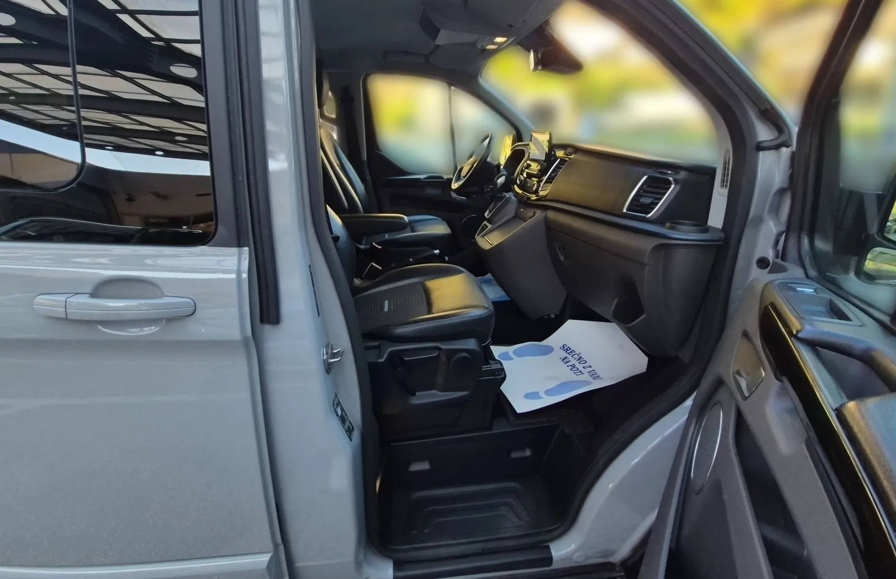 Zunanja slika - Ford Tourneo - Custom ACTIVE 2.0 170PS A6 L2-SLO-1.LASTNIK-BIXENON - 14