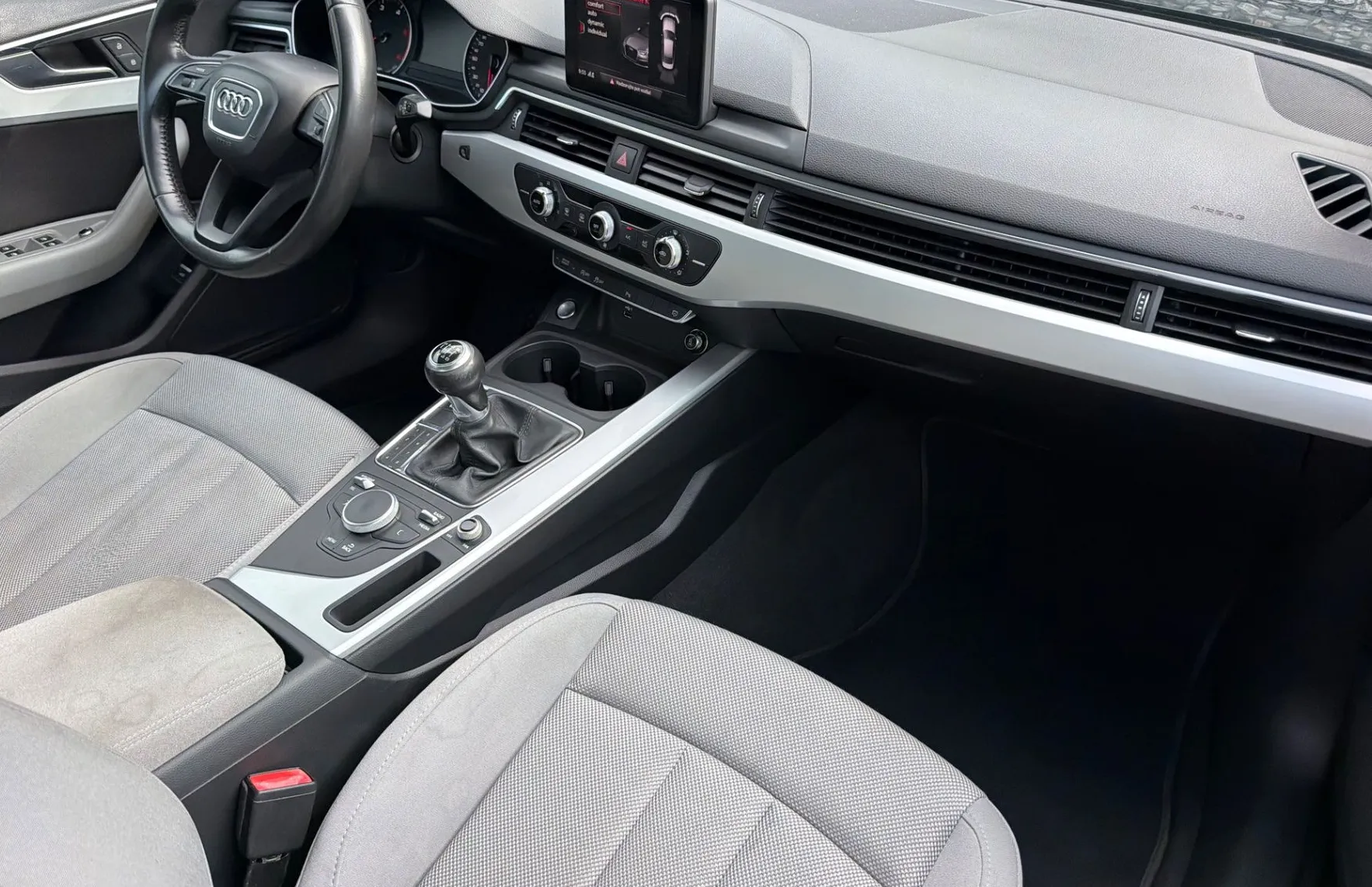 Zunanja slika - Audi A4 - 2.0 TDI |PDC|KLJUKA|NAVI|REDNO SERV.| - 11