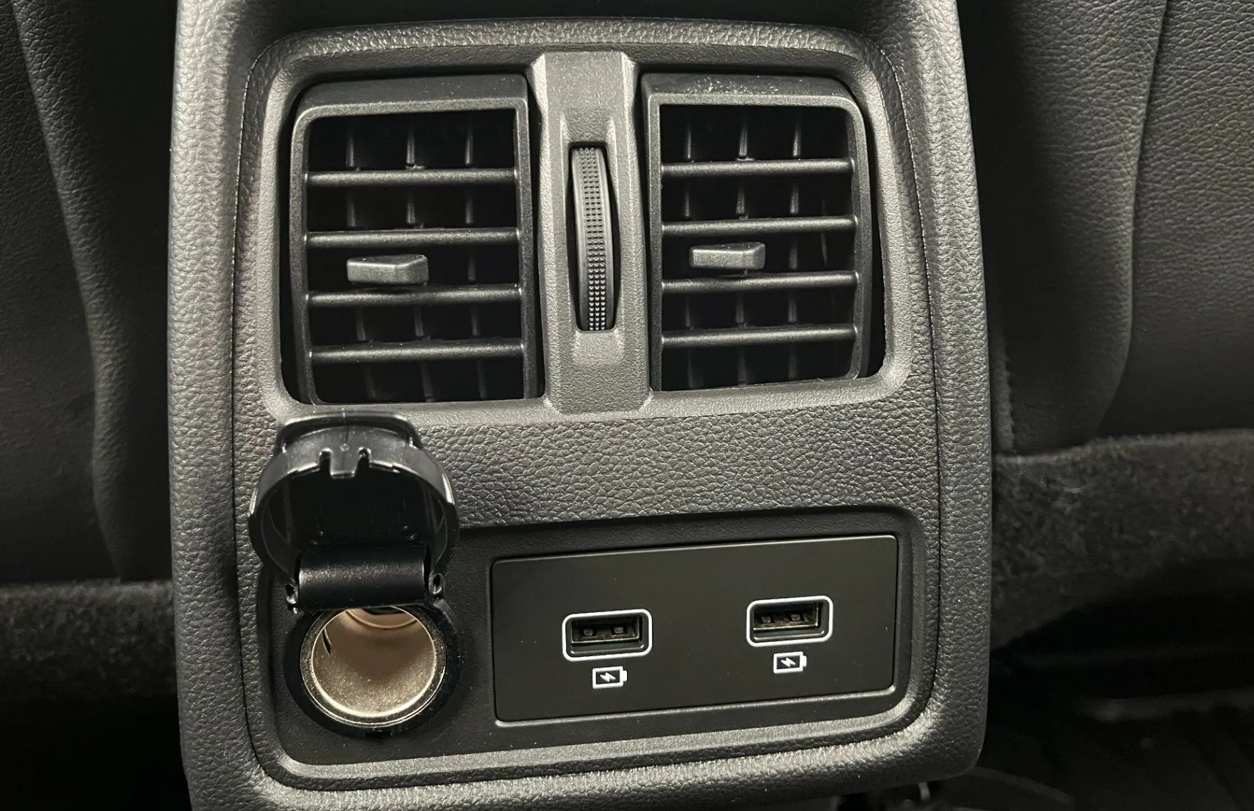 Zunanja slika - Renault Captur - TCe 90 Intens - 1. LASTNICA - SLOVENSKI - 19