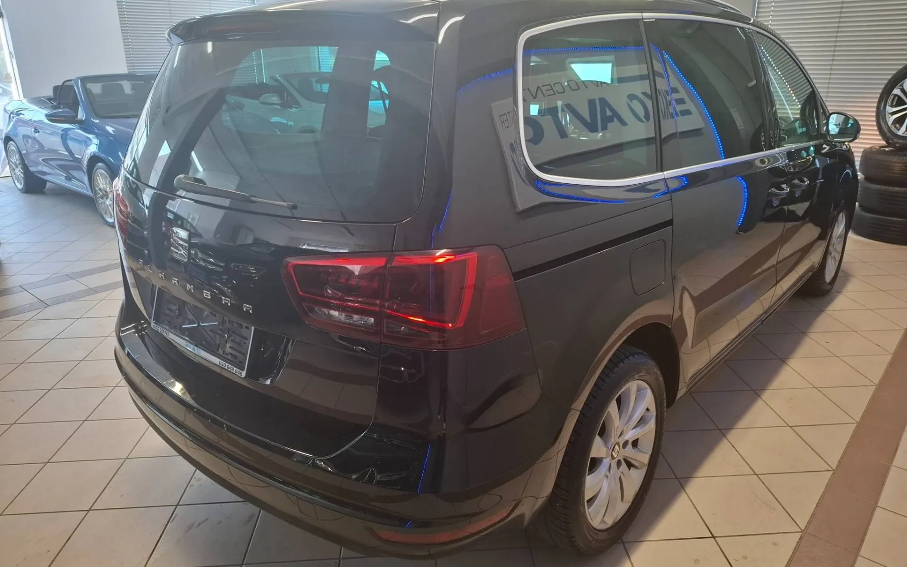 Notranja slika - Seat Alhambra - 2.0 TDI DSG PANORAMA-KAMERA-GRETJE SEDEŽEV-ALU-P.. - 7