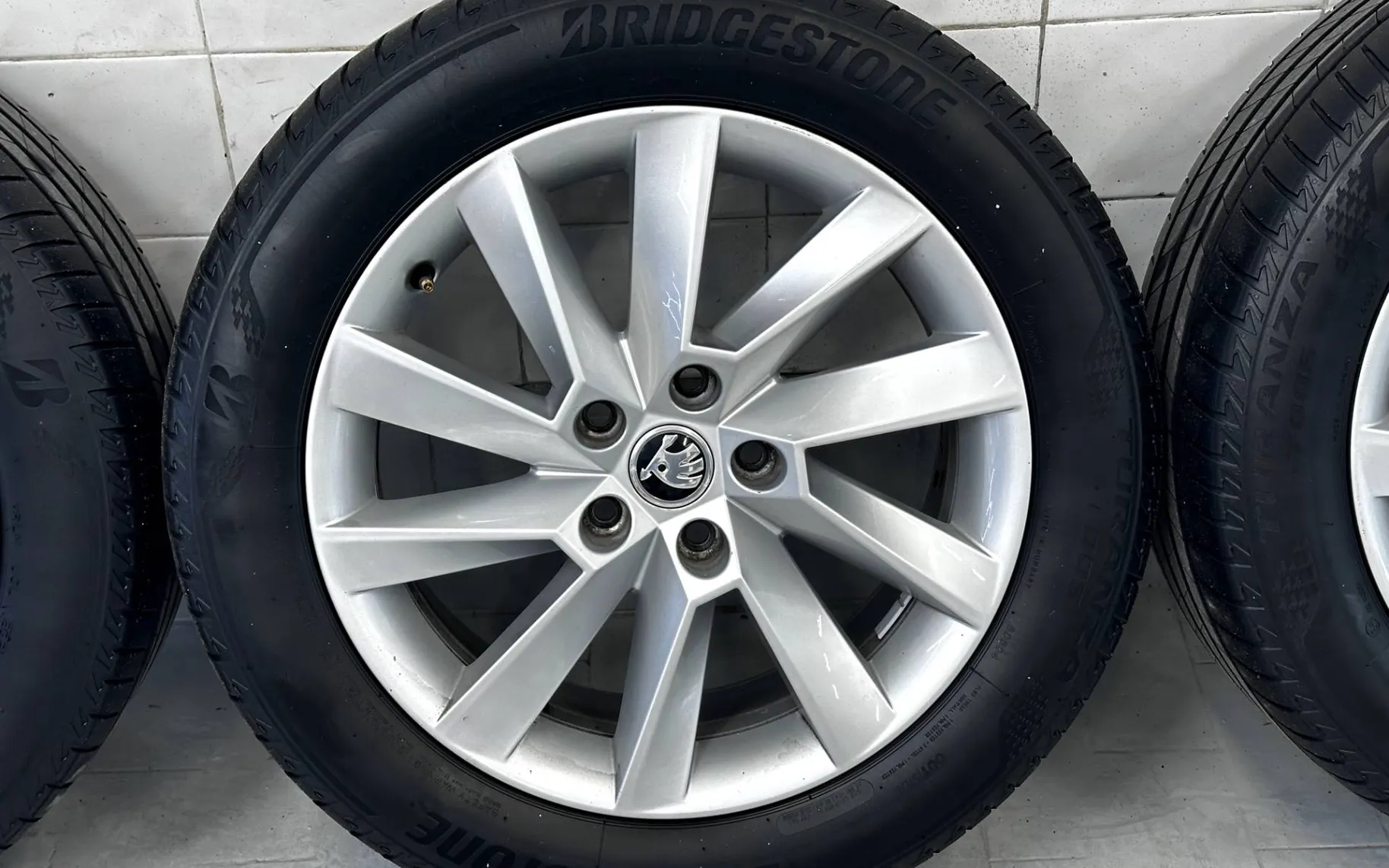 Notranja slika - Škoda Superb - 2.0 TDI 110 kW VIRTUAL-DSG-KLJUKA-MEMORY-NOVE GU.. - 12