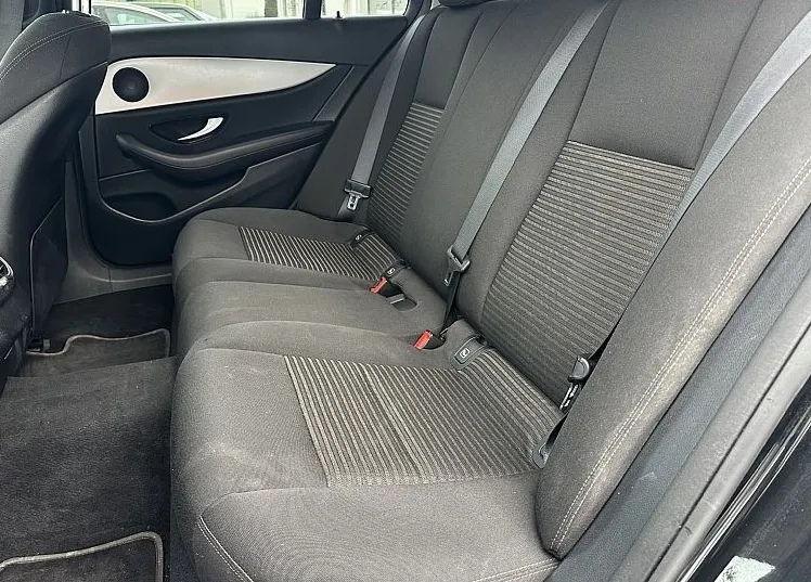 Zunanja slika - Mercedes-Benz E-Razred - E 220 d - ODLIČNO OHRANJEN - 11