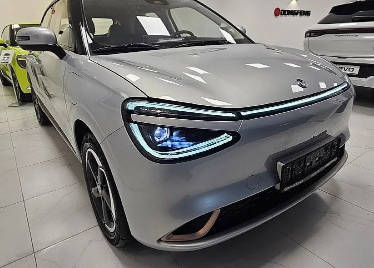 Zunanja slika - Dongfeng Box - 42.3 kWh 70 kW- SILVER-Navedena cena vključuje sub - 3